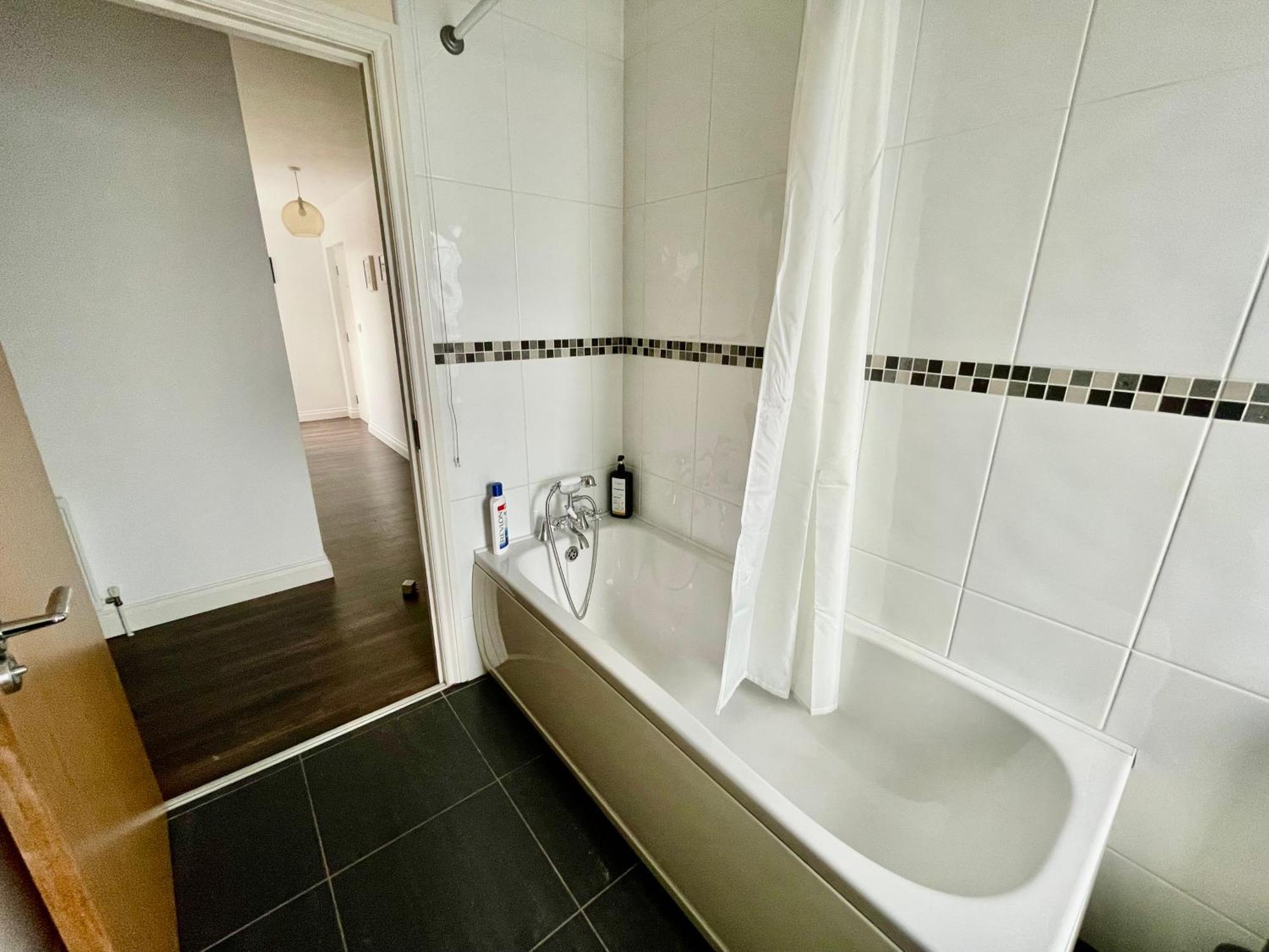 2 Bedroom City-Centre Apartment With Free Parking Belfast Luaran gambar